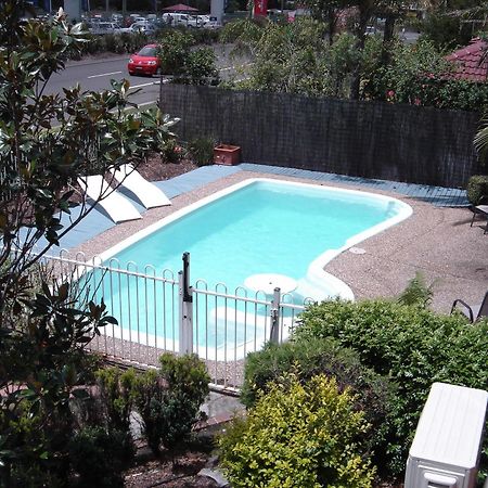 Avaleen Lodge Motor Inn 나우라 외부 사진