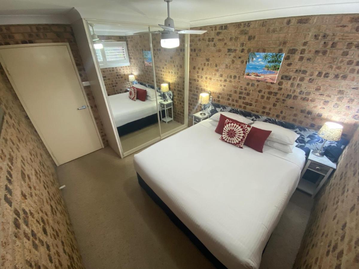 Avaleen Lodge Motor Inn 나우라 외부 사진