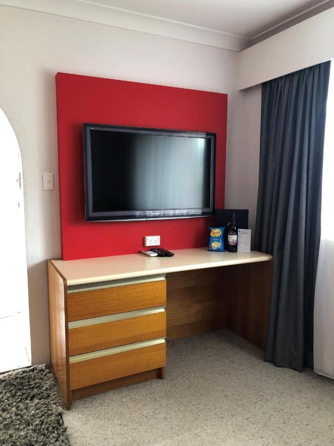 Avaleen Lodge Motor Inn 나우라 외부 사진