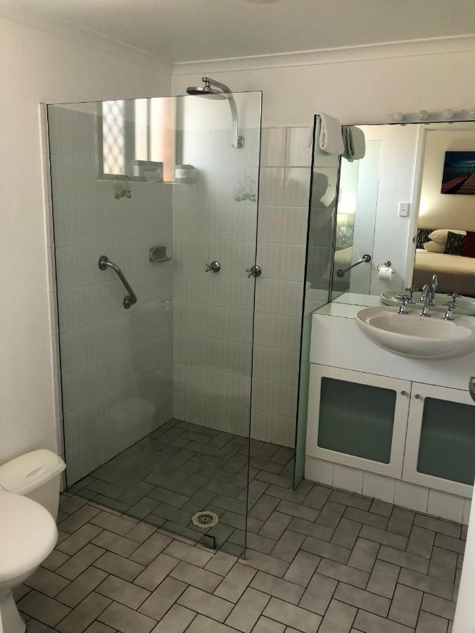 Avaleen Lodge Motor Inn 나우라 외부 사진
