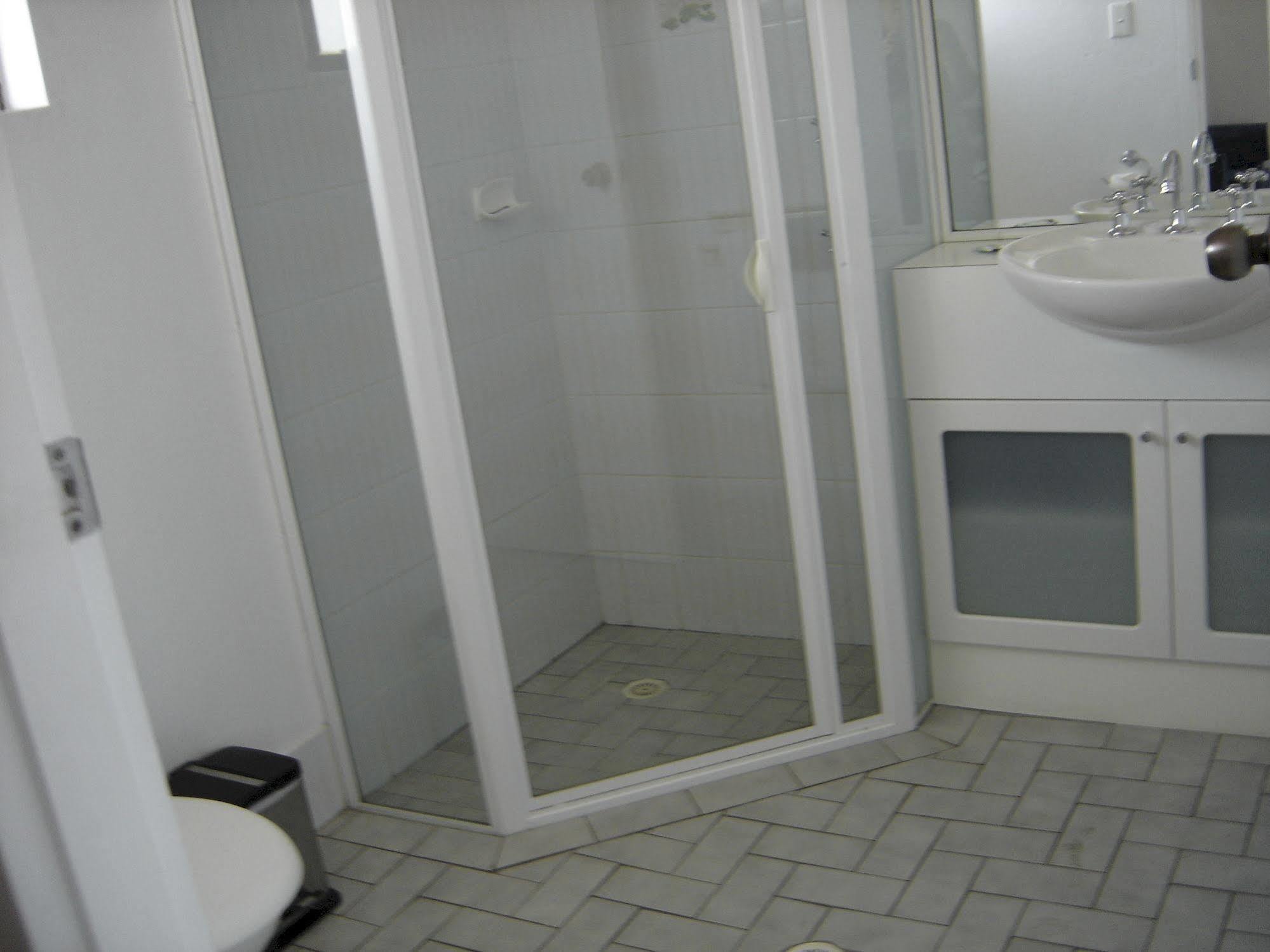 Avaleen Lodge Motor Inn 나우라 외부 사진